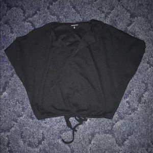 “bat sleeve” crop top